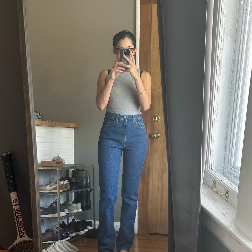 A&F Ultra High Rise 90s Straight Jean